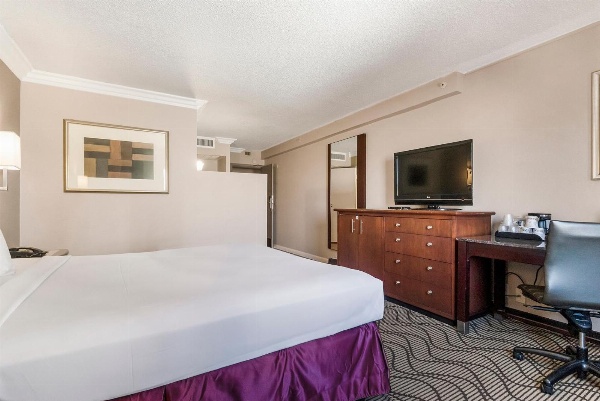 Jack London Inn Main image